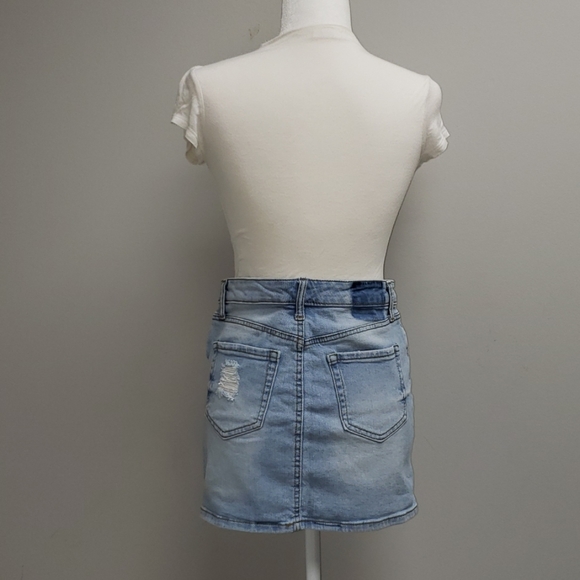 Mini jean skirt - Picture 3 of 7